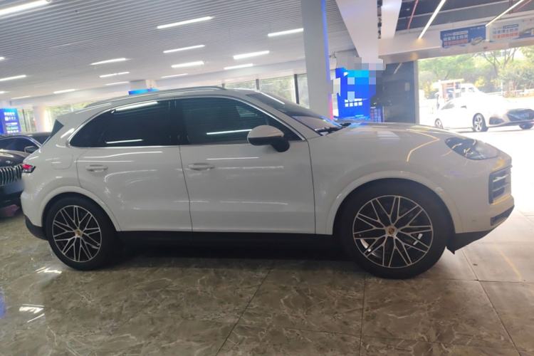 Used Porsche Cayenne 2024 Cayenne 3.0T Left Side