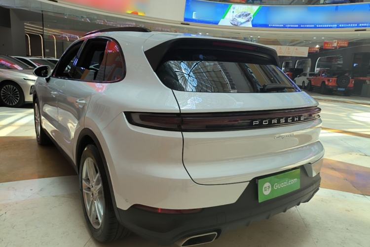 Used Porsche Cayenne 2024 Cayenne 3.0T Rear Left 45 Deg