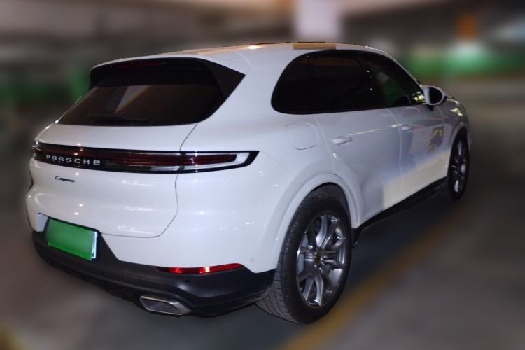Used Porsche Cayenne 2024 Cayenne 3.0T Rear Right 45 Deg