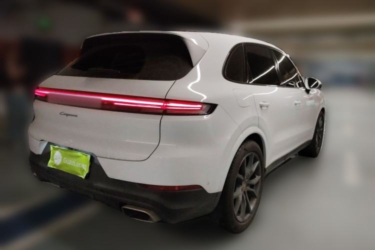 Used Porsche Cayenne 2024 Cayenne 3.0T Rear Right 45 Deg