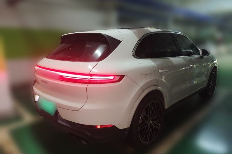 Used Porsche Cayenne 2024 Cayenne 3.0T Rear Right 45 Deg