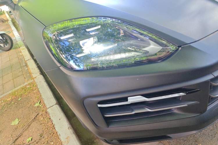 Used Porsche Cayenne 2024 Cayenne 3.0T Right Front Headlight