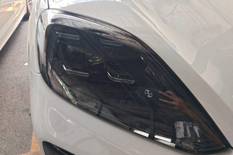 Used Porsche Cayenne 2024 Cayenne 3.0T Right Front Headlight