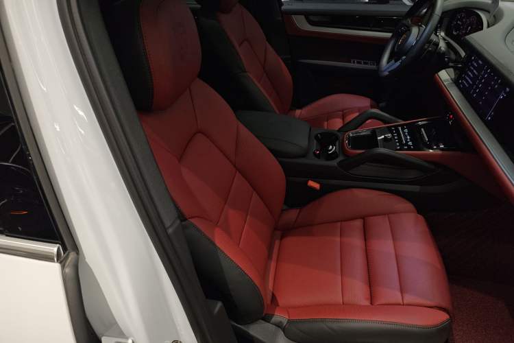 Used Porsche Cayenne 2024 Cayenne 3.0T Right Front Seat