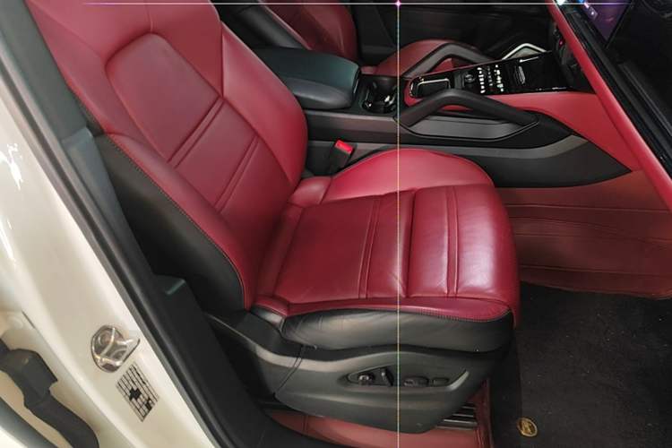 Used Porsche Cayenne 2024 Cayenne 3.0T Right Front Seat