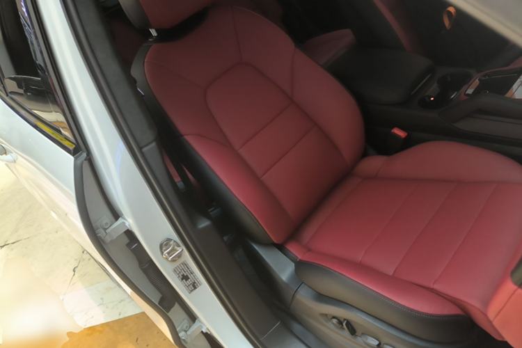 Used Porsche Cayenne 2024 Cayenne 3.0T Right Front Seat