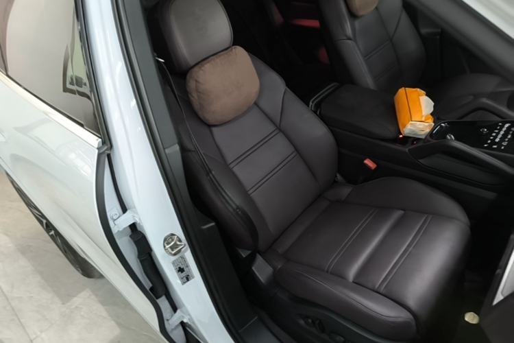 Used Porsche Cayenne 2024 Cayenne 3.0T Right Front Seat