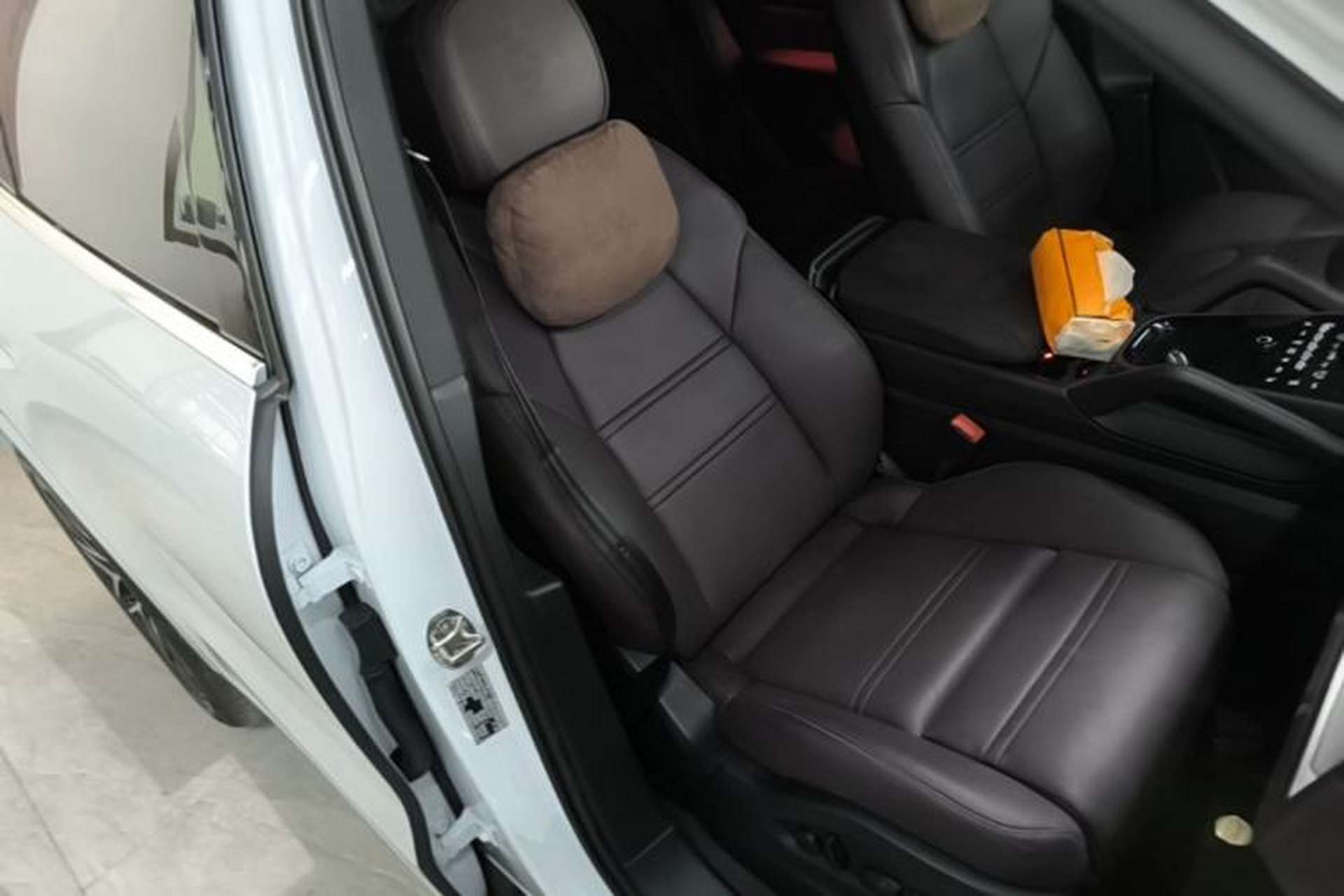 Used Porsche Cayenne 2024 Cayenne 3.0T Right Front Seat