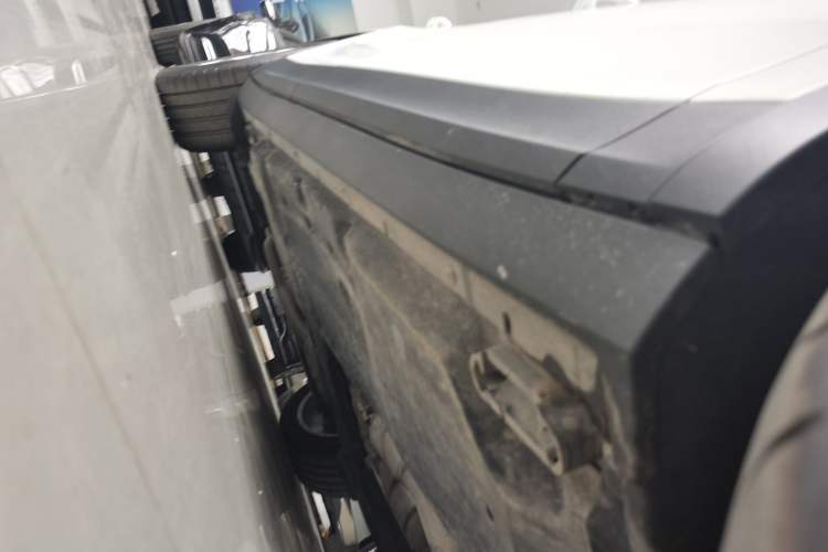 Used Porsche Cayenne 2024 Cayenne 3.0T Right Side Sill
