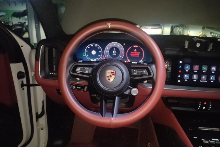 Used Porsche Cayenne 2024 Cayenne 3.0T Steering Wheel