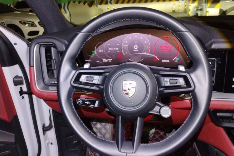 Used Porsche Cayenne 2024 Cayenne 3.0T Steering Wheel