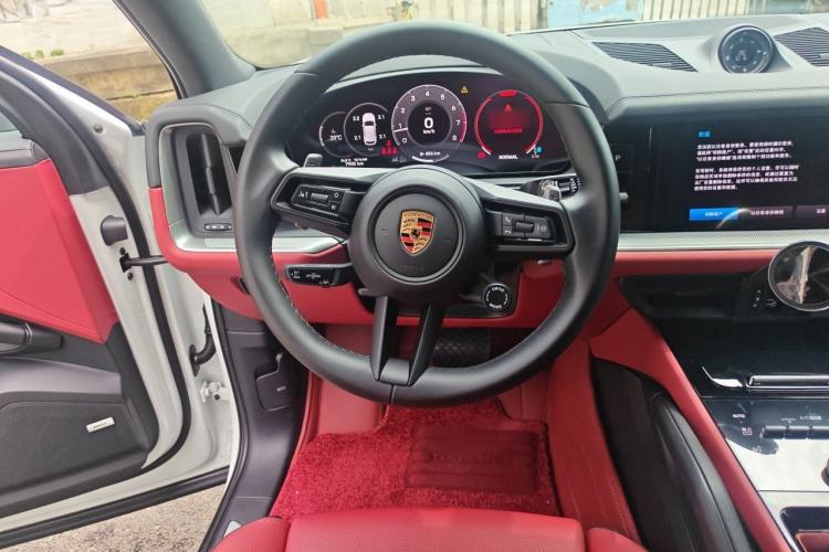 Used Porsche Cayenne 2024 Cayenne 3.0T Steering Wheel
