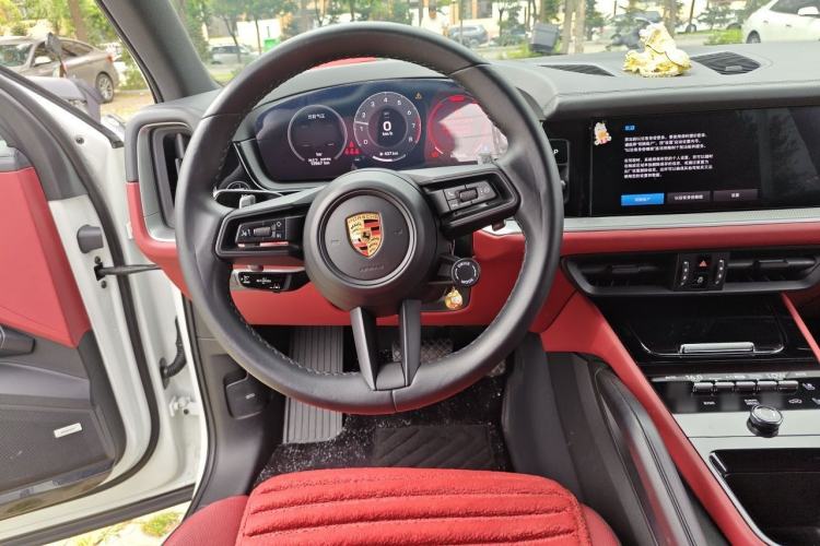 Used Porsche Cayenne 2024 Cayenne 3.0T Steering Wheel