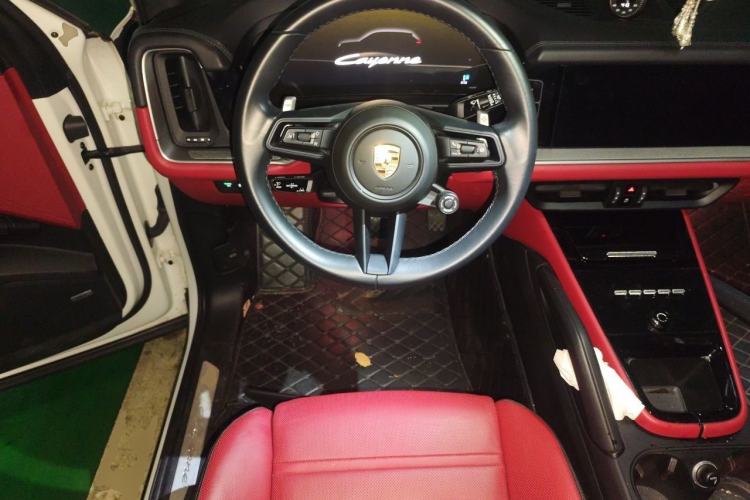 Used Porsche Cayenne 2024 Cayenne 3.0T Steering Wheel