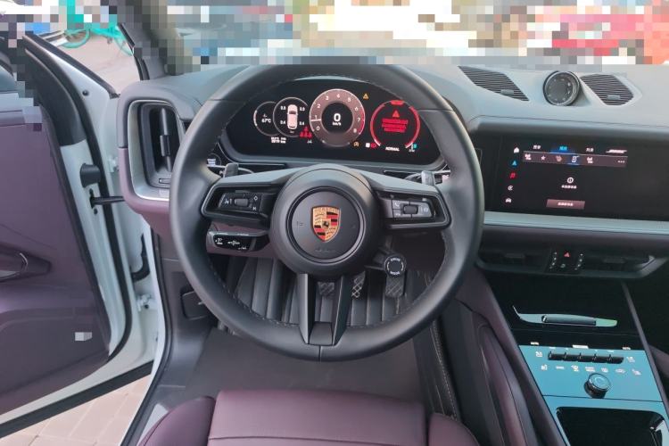 Used Porsche Cayenne 2024 Cayenne 3.0T Steering Wheel