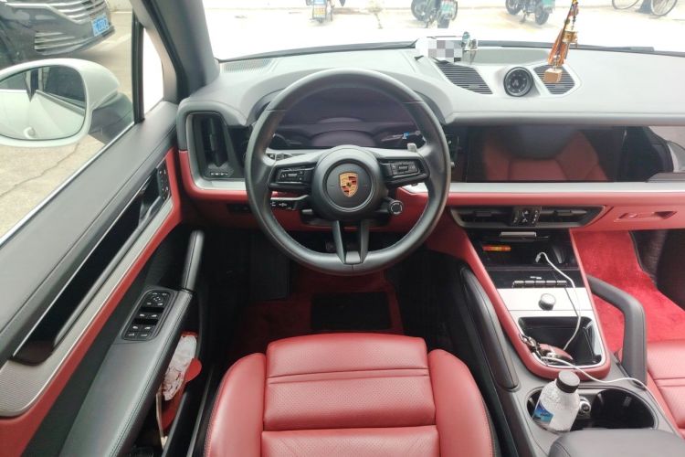 Used Porsche Cayenne 2024 Cayenne 3.0T Steering Wheel