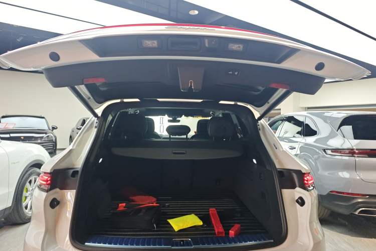 Used Porsche Cayenne 2024 Cayenne 3.0T Trunk