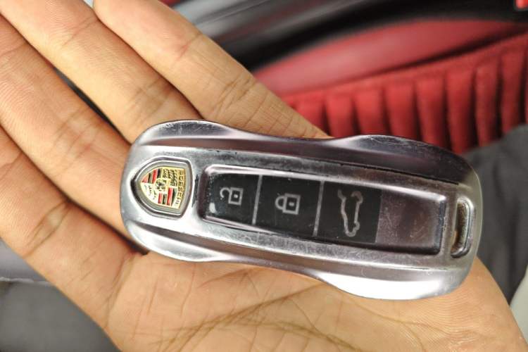 Used Porsche Cayenne 2024 Cayenne 3.0T Vehicle Key