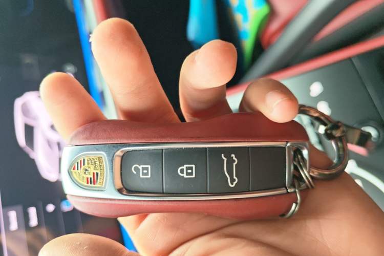 Used Porsche Cayenne 2024 Cayenne 3.0T Vehicle Key