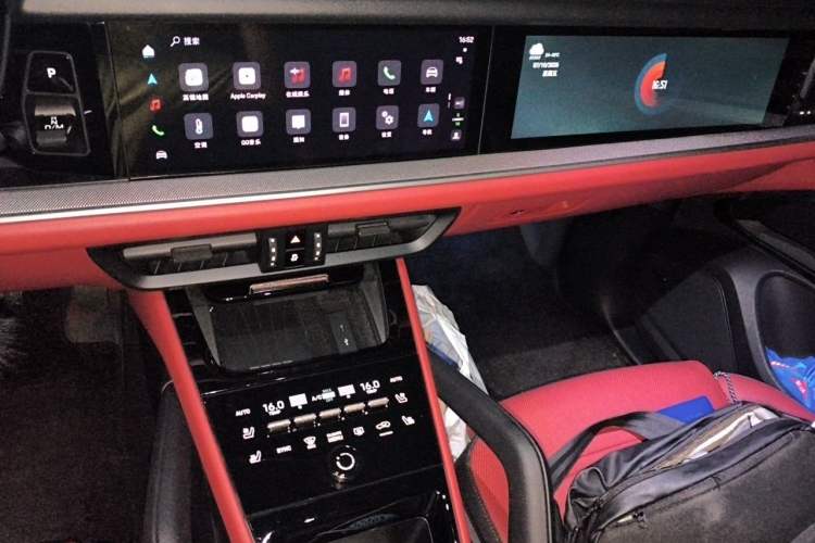 Used Porsche Cayenne 2025 Cayenne 3.0T Dream-Chasing Edition Audio And AC Panel