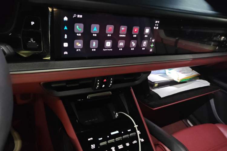 Used Porsche Cayenne 2025 Cayenne 3.0T Audio And AC Panel