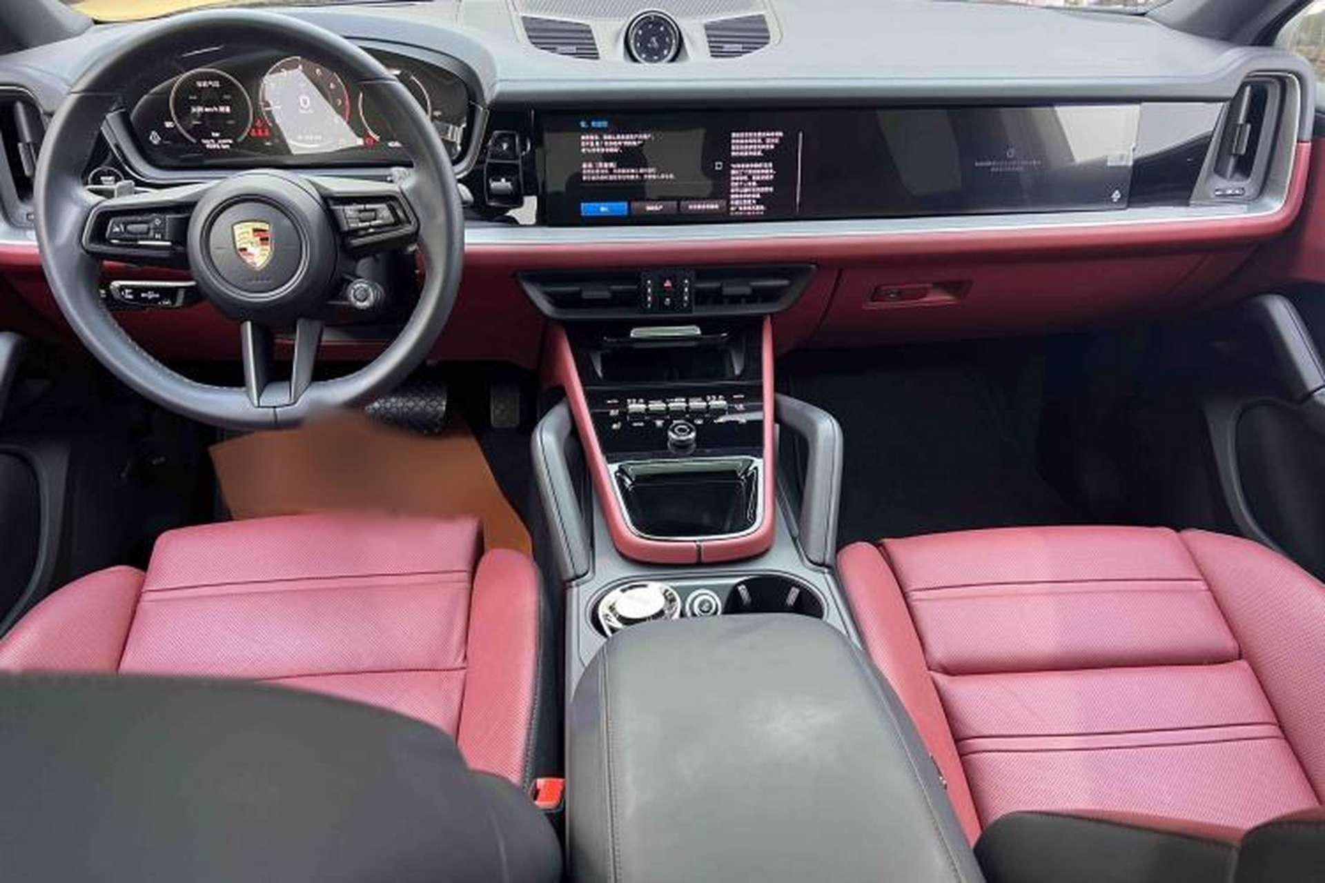 Used Porsche Cayenne 2025 Cayenne Coupé 3.0T Audio And AC Panel