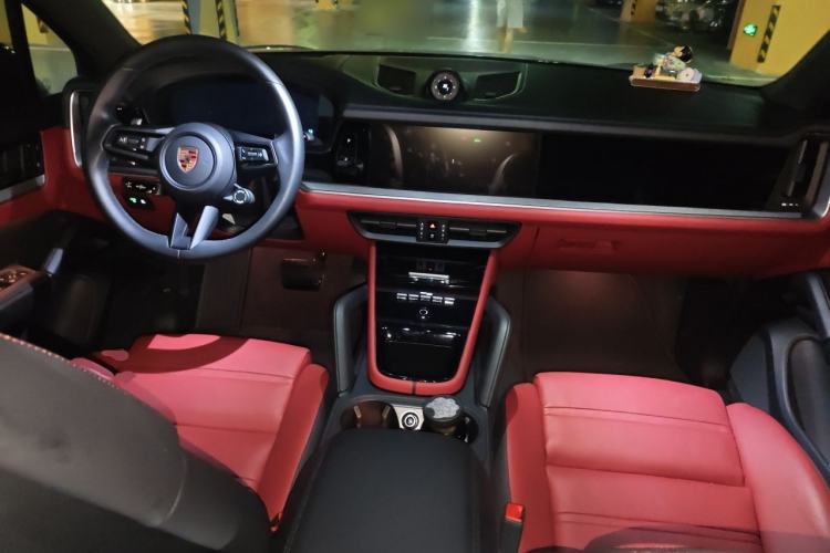 Used Porsche Cayenne 2025 Cayenne 3.0T Center Console