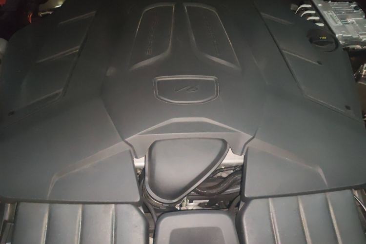 Used Porsche Cayenne 2025 Cayenne 3.0T Engine Bay