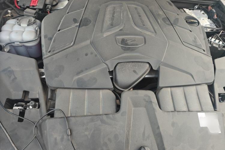 Used Porsche Cayenne 2025 Cayenne 3.0T Dream-Chasing Edition Engine Bay