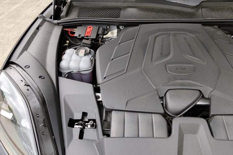 Used Porsche Cayenne 2025 Cayenne 3.0T Dream-Chasing Edition Engine Bay Right