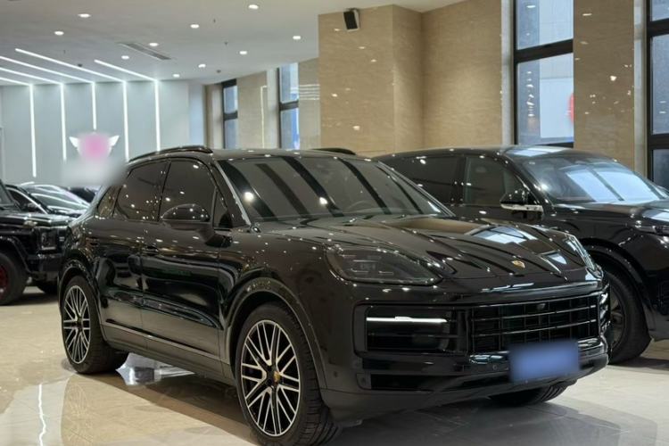 Used Porsche Cayenne 2025 Cayenne 3.0T Exterior 2