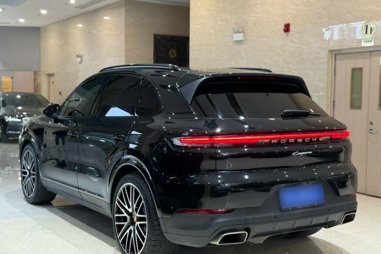 Used Porsche Cayenne 2025 Cayenne 3.0T Exterior 3