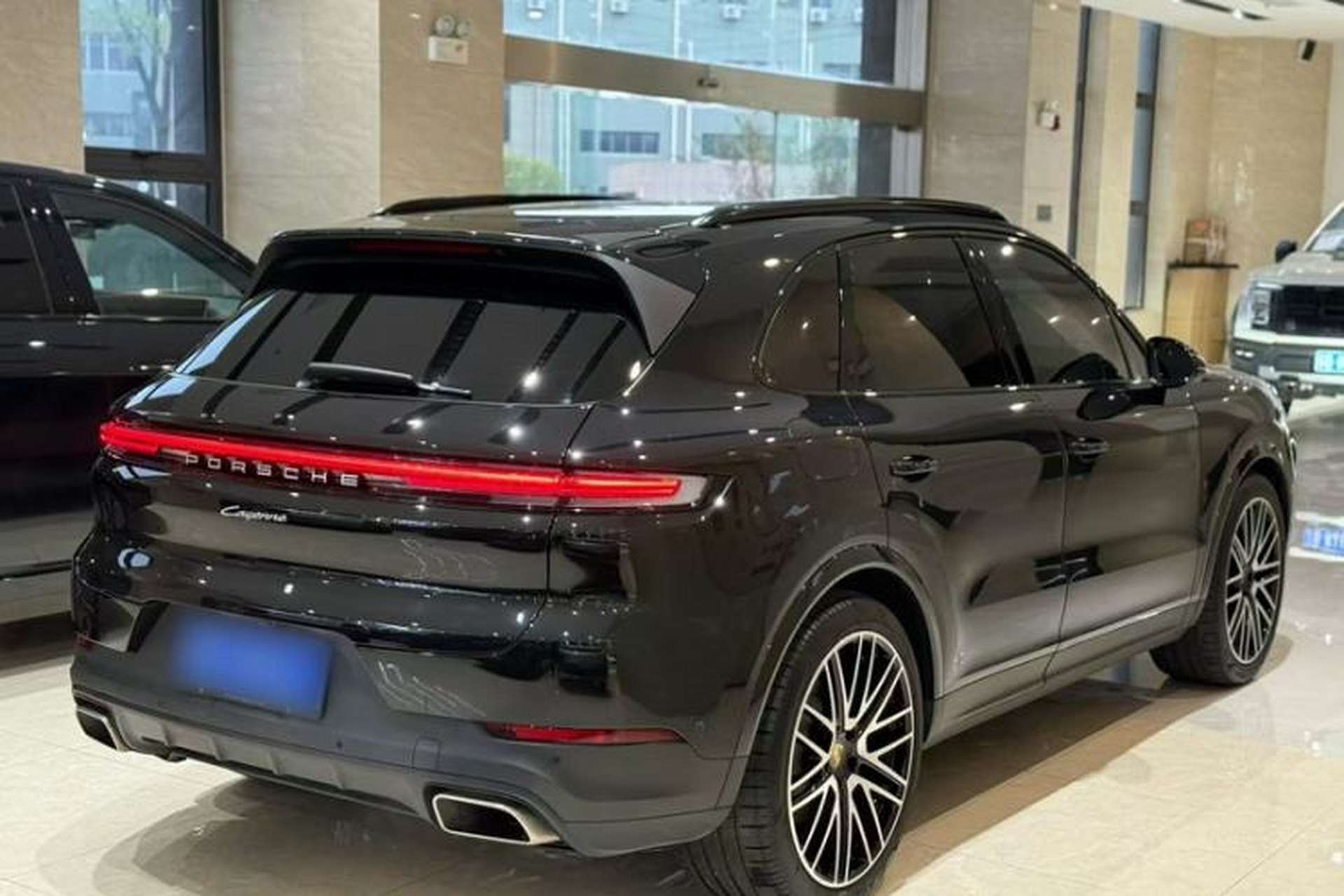 Used Porsche Cayenne 2025 Cayenne 3.0T Exterior 5
