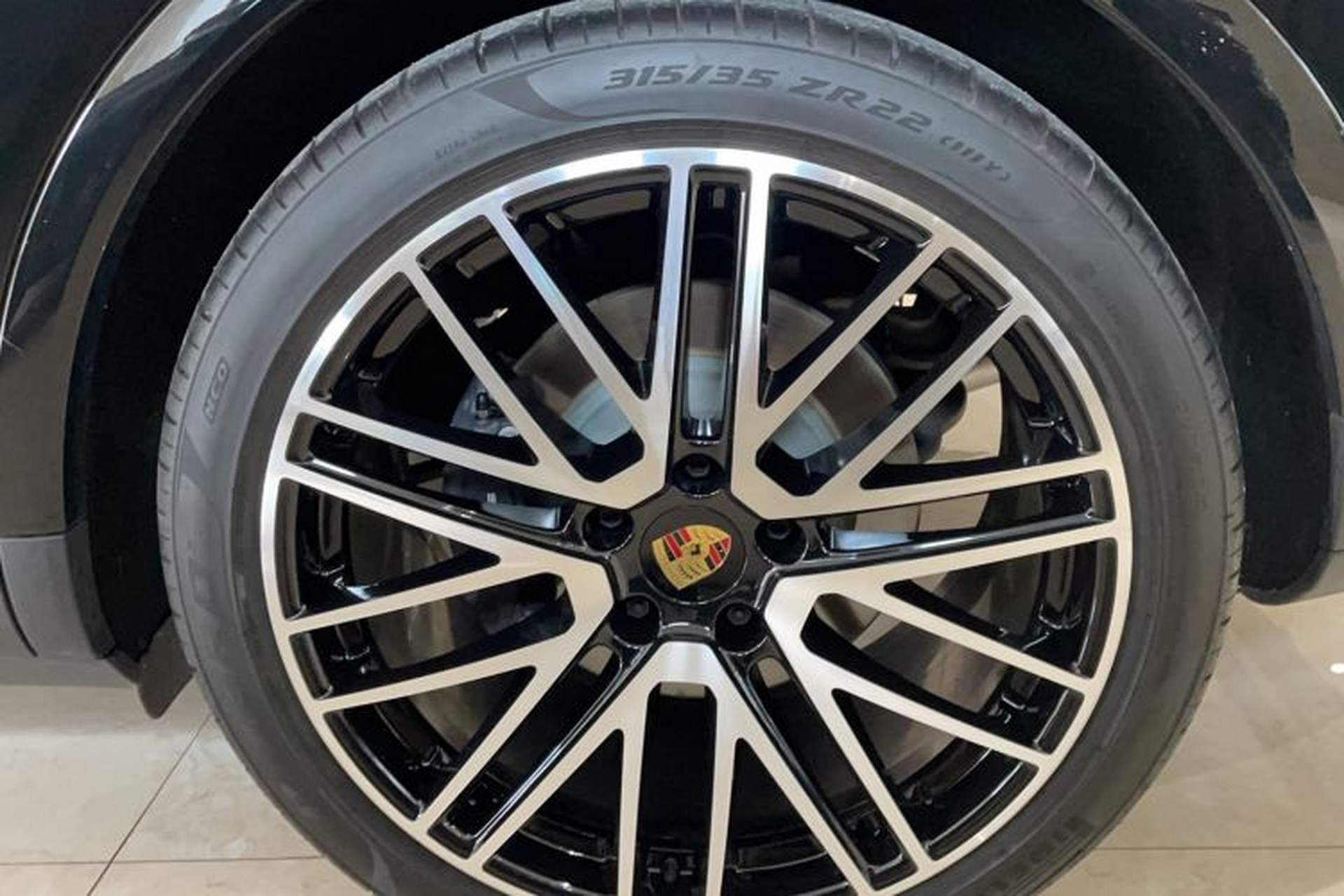 Used Porsche Cayenne 2025 Cayenne 3.0T Exterior 8