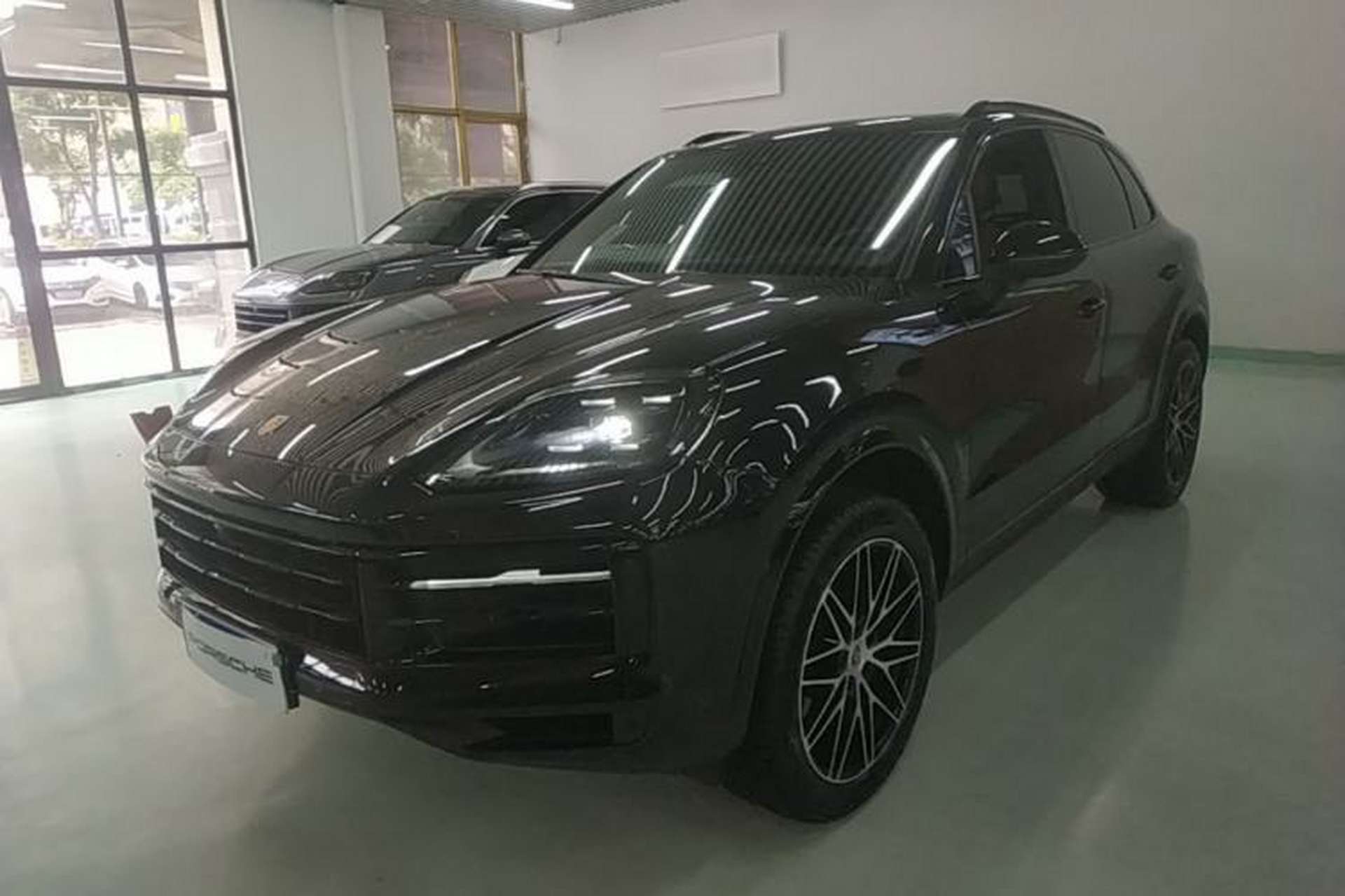 Used Porsche Cayenne 2025 Cayenne 3.0T Front Left 45 Deg