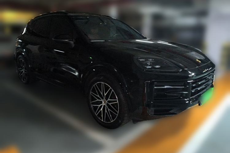 Used Porsche Cayenne 2025 Cayenne 3.0T Dream-Chasing Edition Front Right 45 Deg