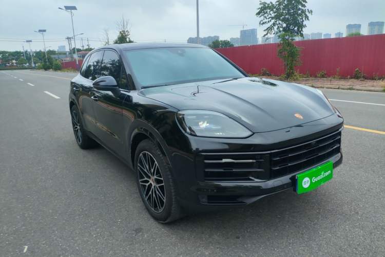 Used Porsche Cayenne 2025 Cayenne 3.0T Dream-Chasing Edition Front Right 45 Deg