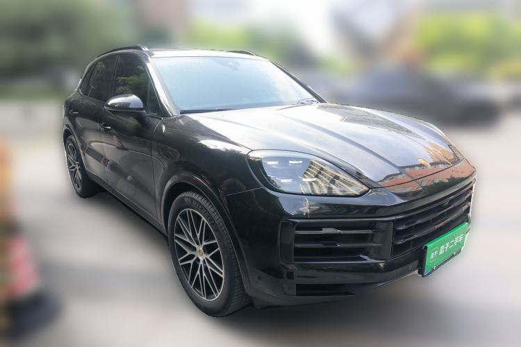 Used Porsche Cayenne 2025 Cayenne 3.0T Front Right 45 Deg