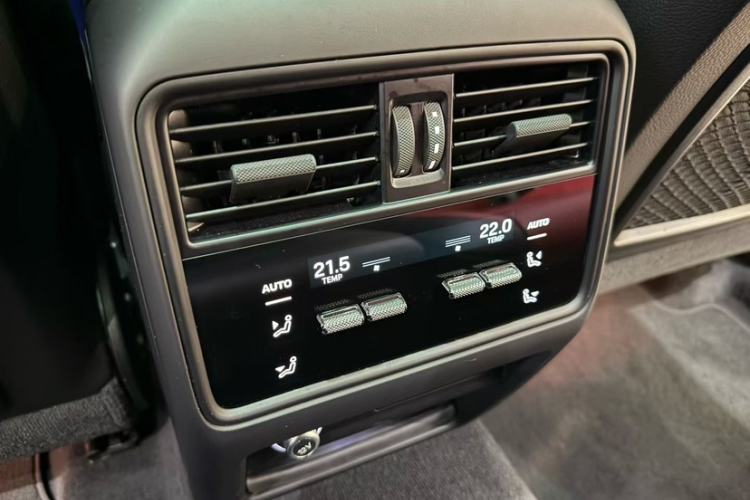 Used Porsche Cayenne 2025 Cayenne 3.0T Interior 3