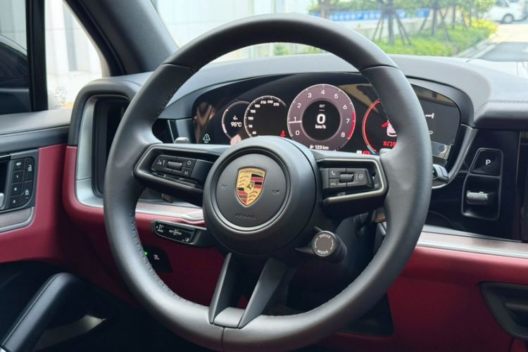 Used Porsche Cayenne 2025 Cayenne 3.0T Sport Edition Interior 3