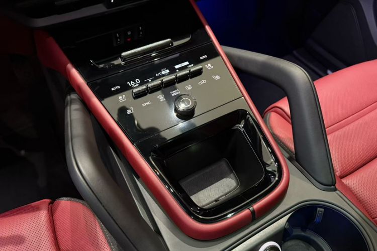 Used Porsche Cayenne 2025 Cayenne 3.0T Interior 4