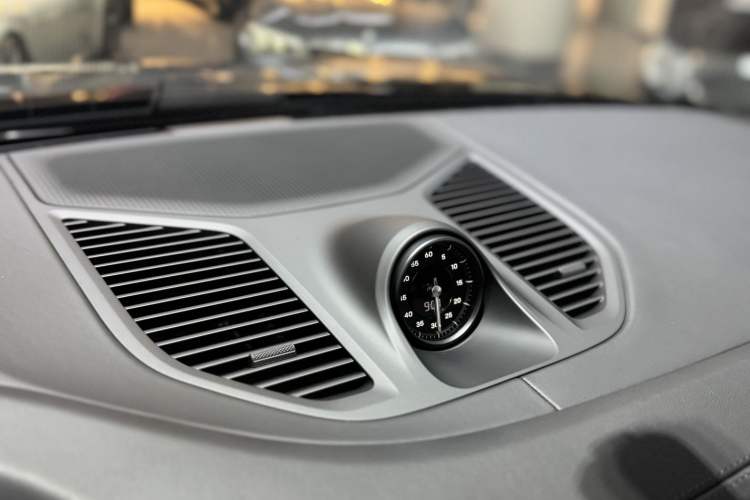Used Porsche Cayenne 2025 Cayenne 3.0T Dream-Chasing Edition Interior 4