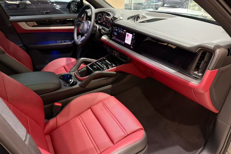 Used Porsche Cayenne 2025 Cayenne 3.0T Interior 8