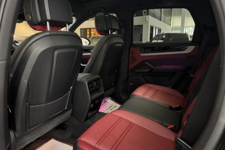 Used Porsche Cayenne 2025 Cayenne 3.0T Dream-Chasing Edition Interior 8