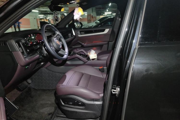 Used Porsche Cayenne 2025 Cayenne 3.0T Dream-Chasing Edition Left Front Seat