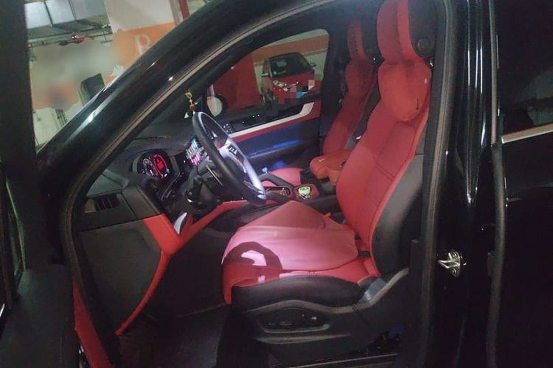 Used Porsche Cayenne 2025 Cayenne 3.0T Left Front Seat