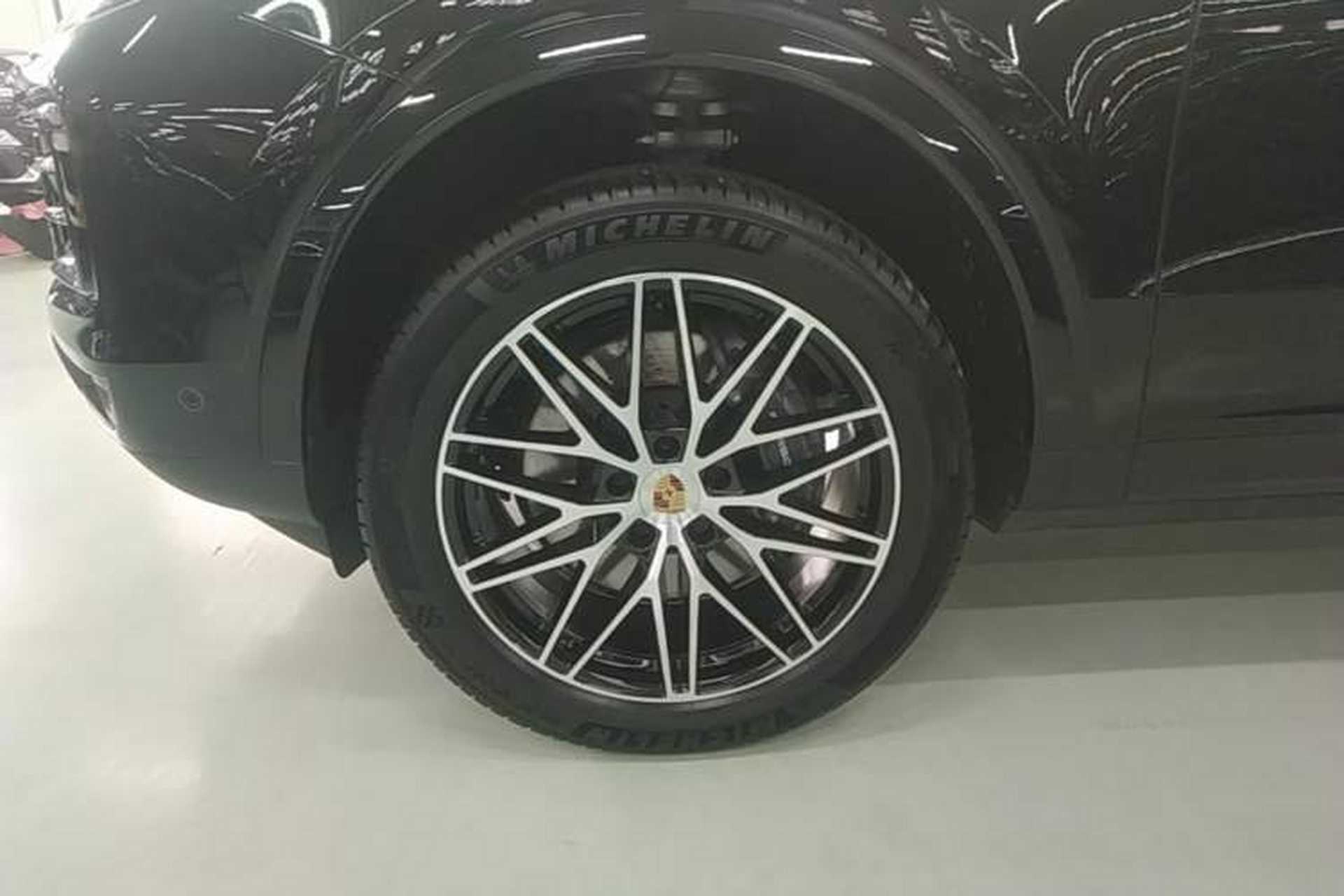 Used Porsche Cayenne 2025 Cayenne 3.0T Left Front Wheel Hub