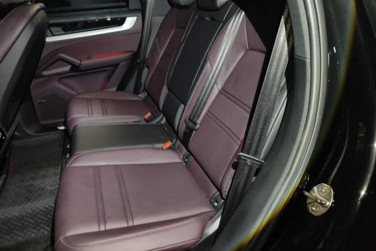 Used Porsche Cayenne 2025 Cayenne 3.0T Dream-Chasing Edition Left Rear Seat