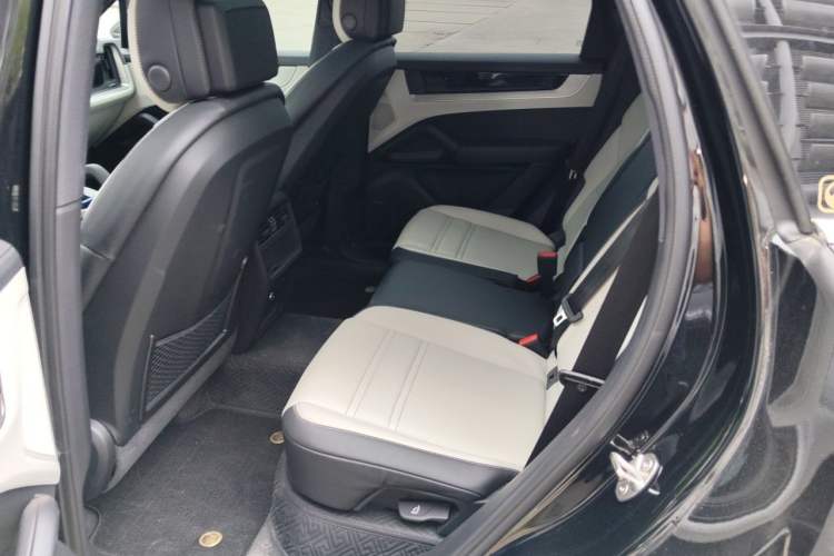 Used Porsche Cayenne 2025 Cayenne 3.0T Dream-Chasing Edition Left Rear Seat