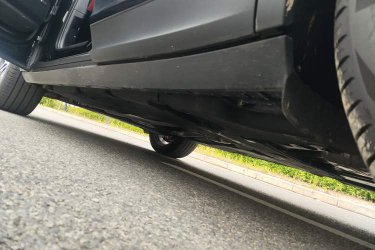 Used Porsche Cayenne 2025 Cayenne 3.0T Dream-Chasing Edition Left Side Sill